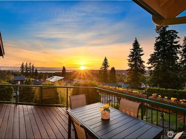 1212 Toledo Street, Bellingham, WA 98229