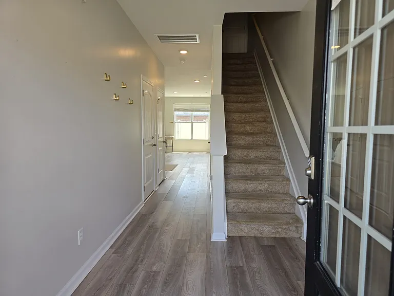 240 Warrior Pl — Photo 4