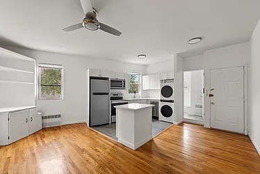 326 Greenwood Avenue, #2