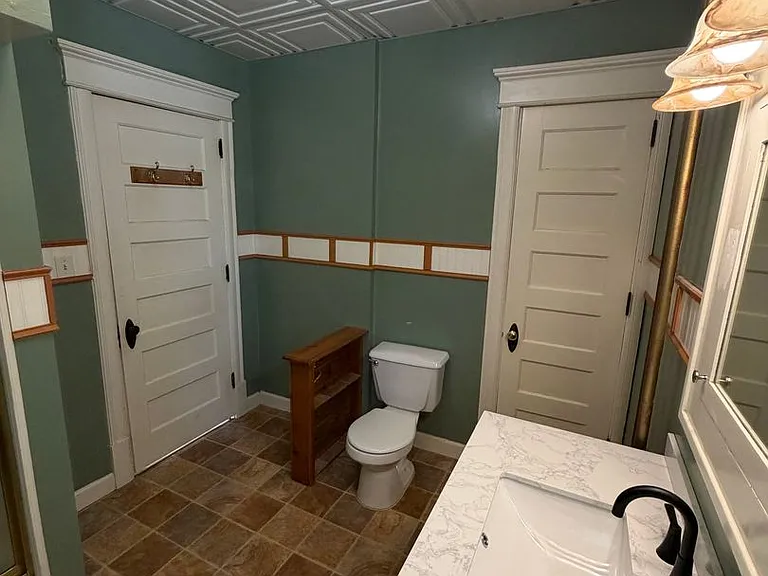 1128 Hammond Ave #1 — Photo 20