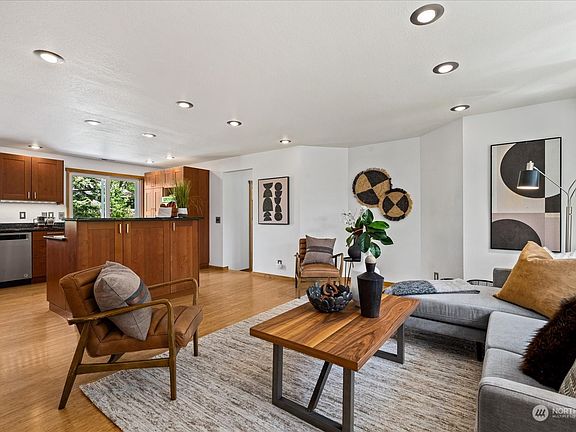 4th image of 7816 NE 143rd Street
