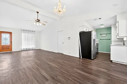 8408 Maine Drive - 1 — Photo 4