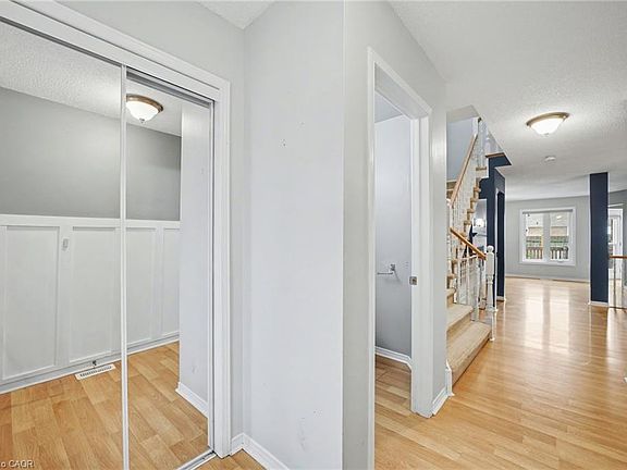 5th image of 5070 Drummond Rd #3