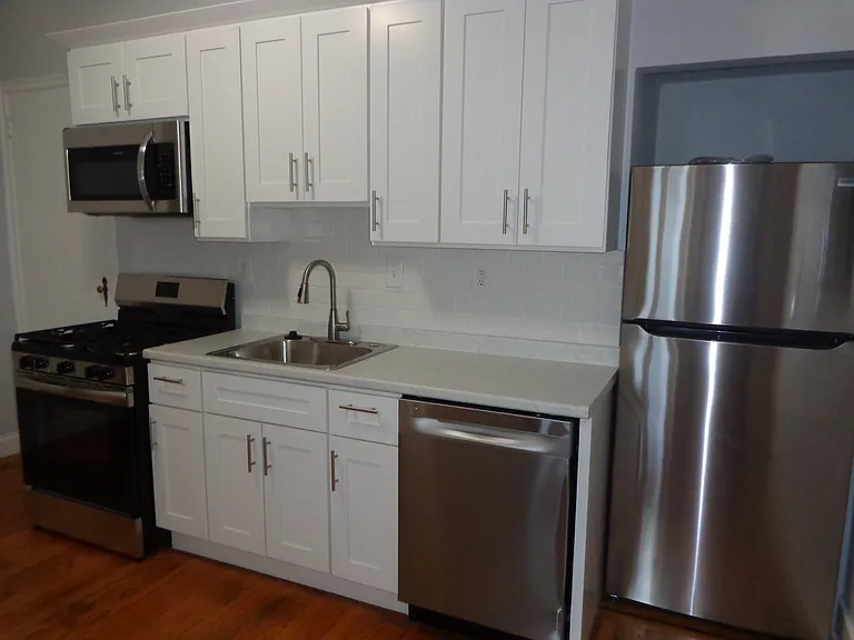 Kitchen with new cabinets and new appliances