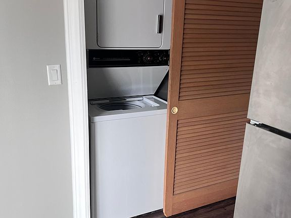 5th image of 3528 Georgian Ave #C