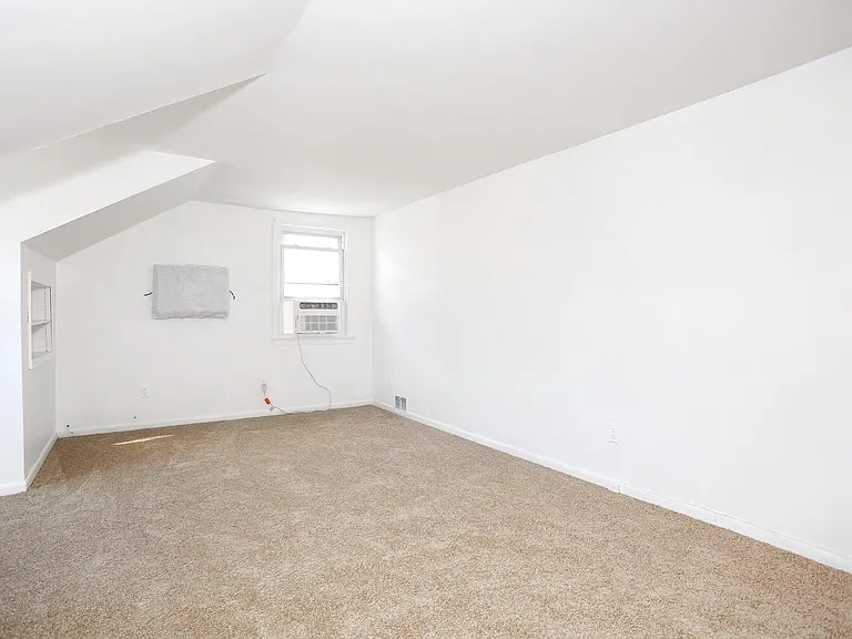 316 7th St #2 — Photo 11