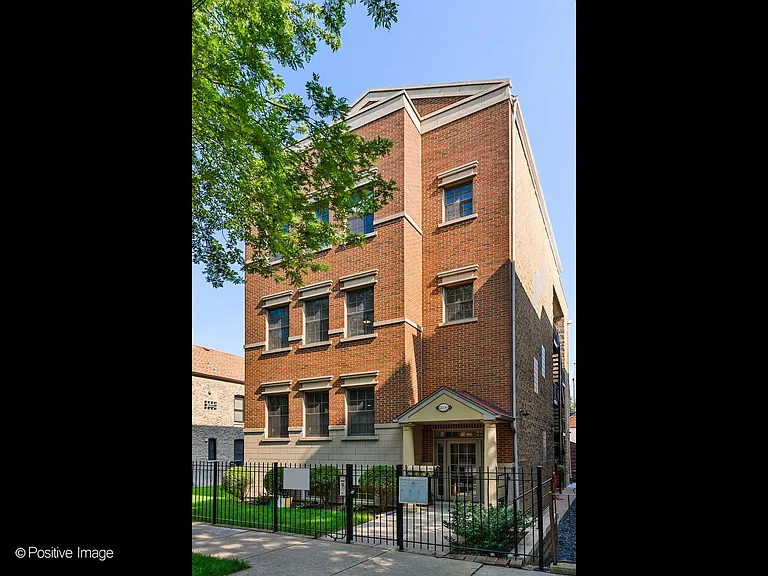 2336 W Palmer St #2 — Photo 2
