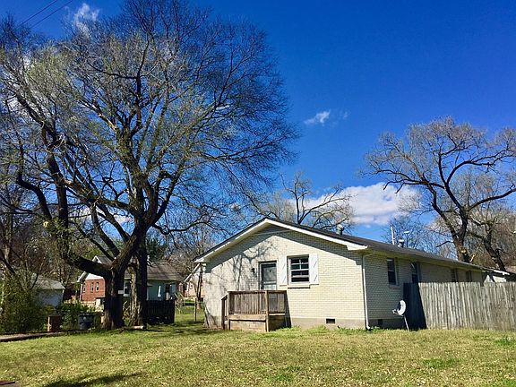 Spacious front lawn - great for pets!