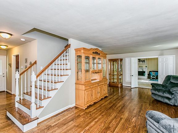 3rd image of 2230 Ferncliff Ln