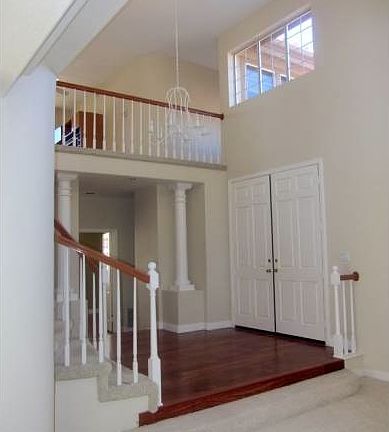 Foyer - 2