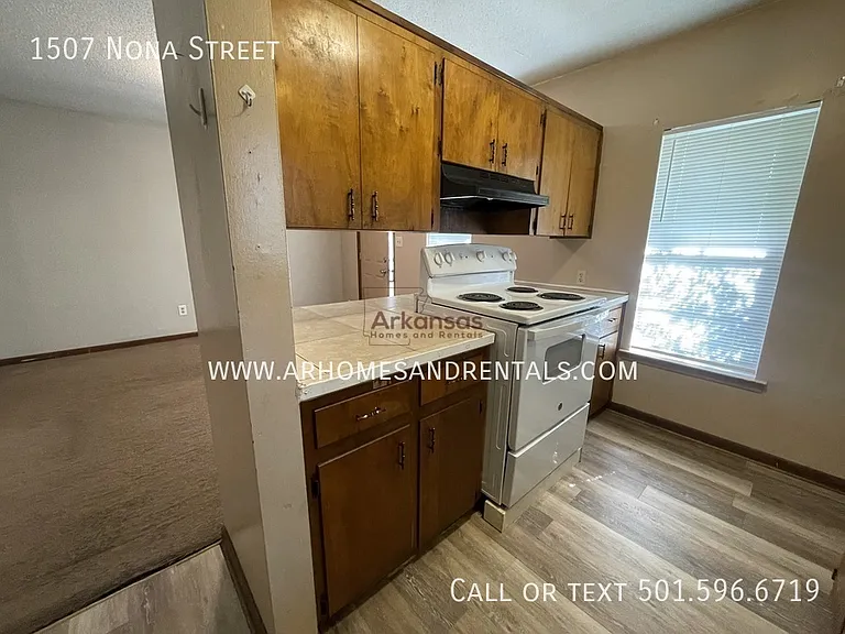 1507 Nona St — Photo 12