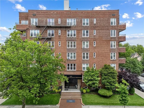 9430 Ridge Blvd APT 4E, Brooklyn, NY 11209