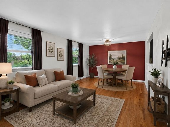 5th image of 279 Woodridge Dr