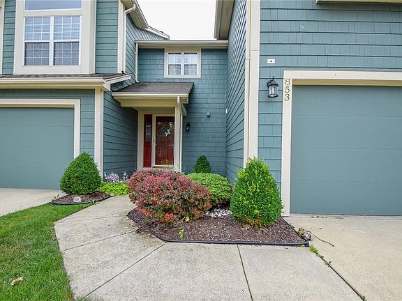 2nd image of 853 Cobblestone Dr