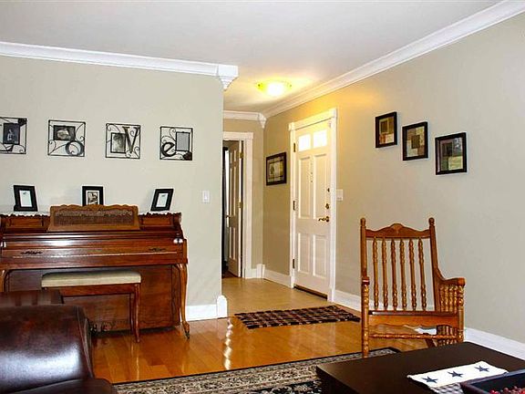 4th image of 1403 Cantrill Ct