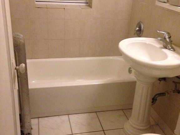 4th image of 5208 N Damen Ave #2D