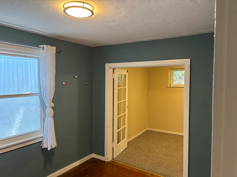 40 Manor Rd — Photo 11