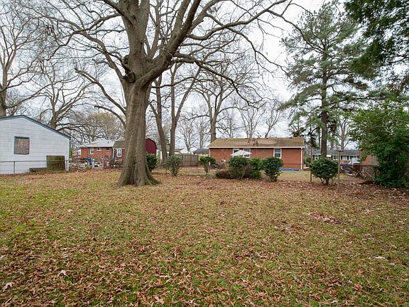2nd image of 1218 Cleona Dr