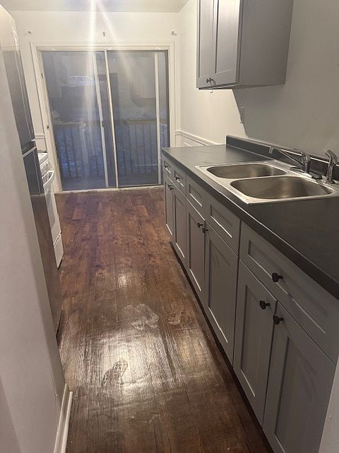 1st image of 595 Wagner Dr APT 10