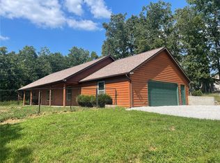 1553 Circle Dr, Owensville, MO 65066