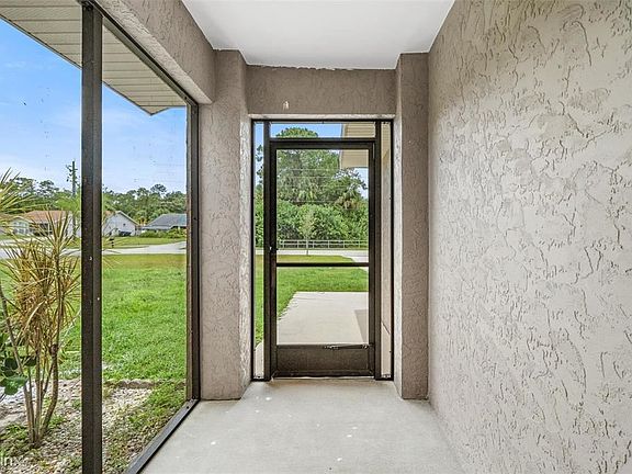 3rd image of 3228R N Salford Blvd