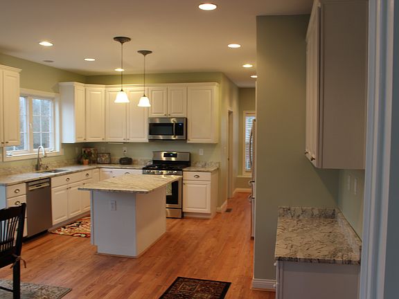 2nd image of 120 Whispering Woods Ln