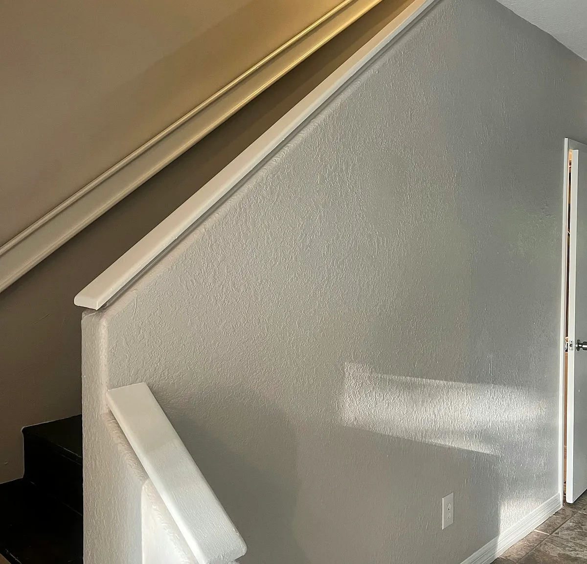 11709 Wesson Circle East — Photo 2