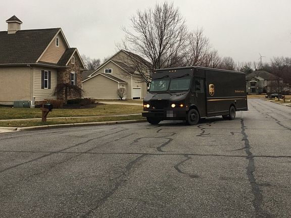 4th image of 931 Suzanne Way