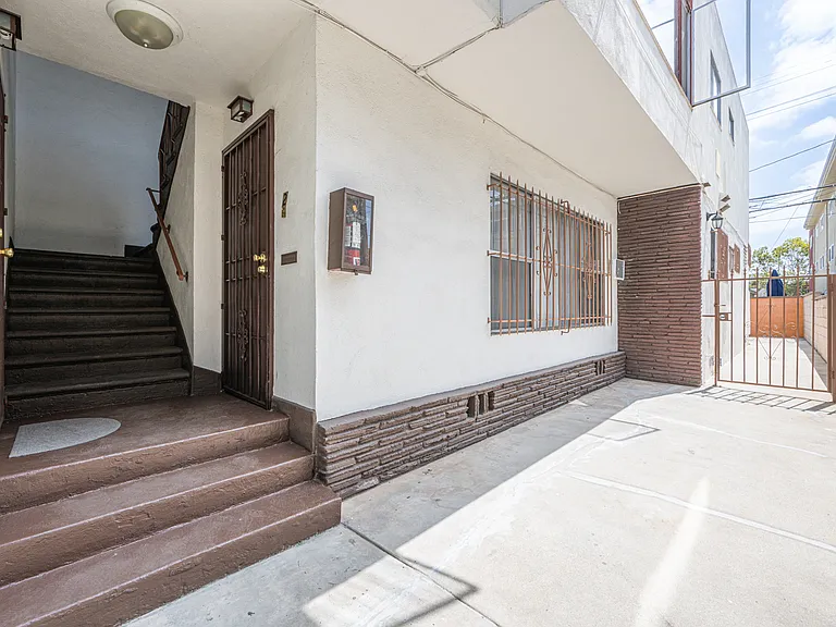 1036 S Bedford St #2 — Photo 21