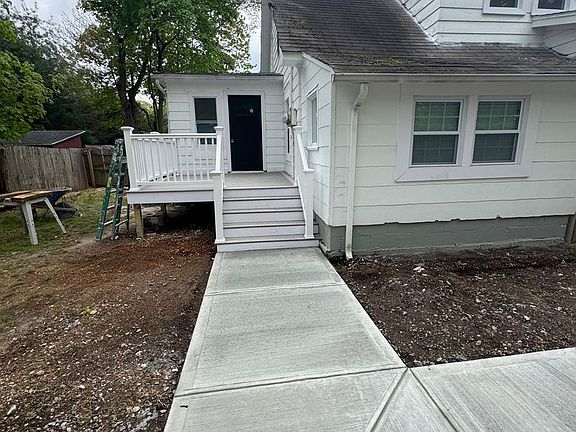 4th image of 41 Hobson Ave Floor 2