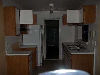 3rd image of 180 Wexford Dr E
