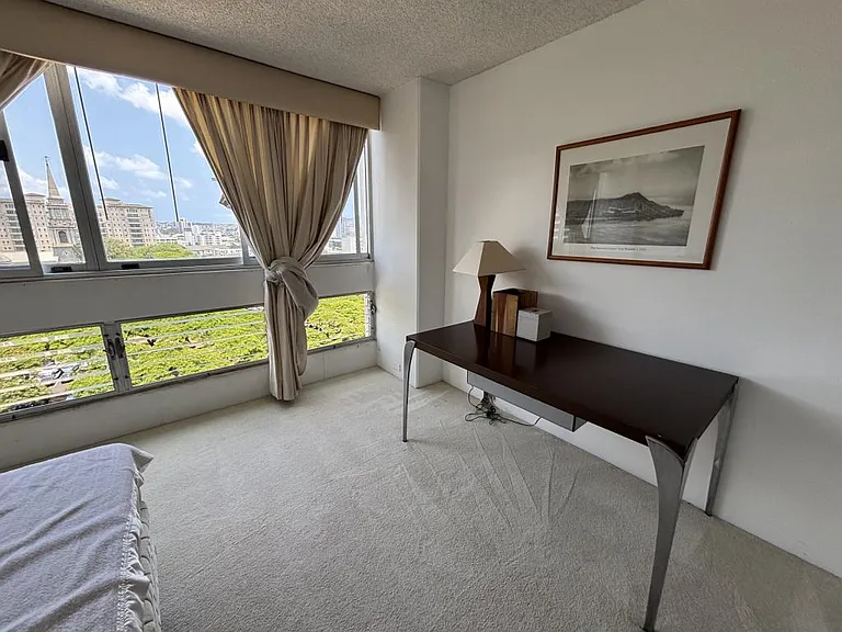 1212 Punahou St #1005 — Photo 11