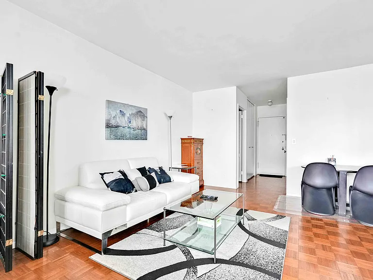 117 E 57th St #38F — Photo 4