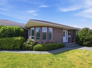 788 Stanhope Rd, Parksville, BC V9P 1B5