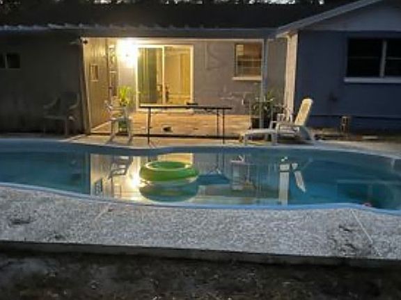 4th image of 3501 Acorn St
