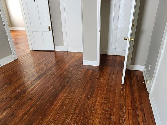 4th image of 1020 Chestnut St