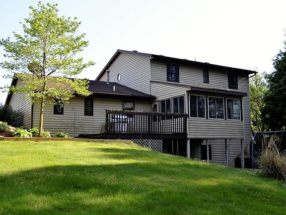 4th image of 22082 Deerfield Trl