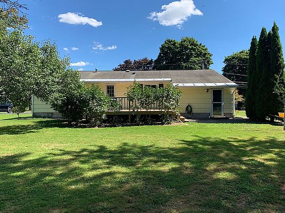 3rd image of 105 Lueck Ln