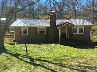 26492 Waterview Dr, Warsaw, MO 65355