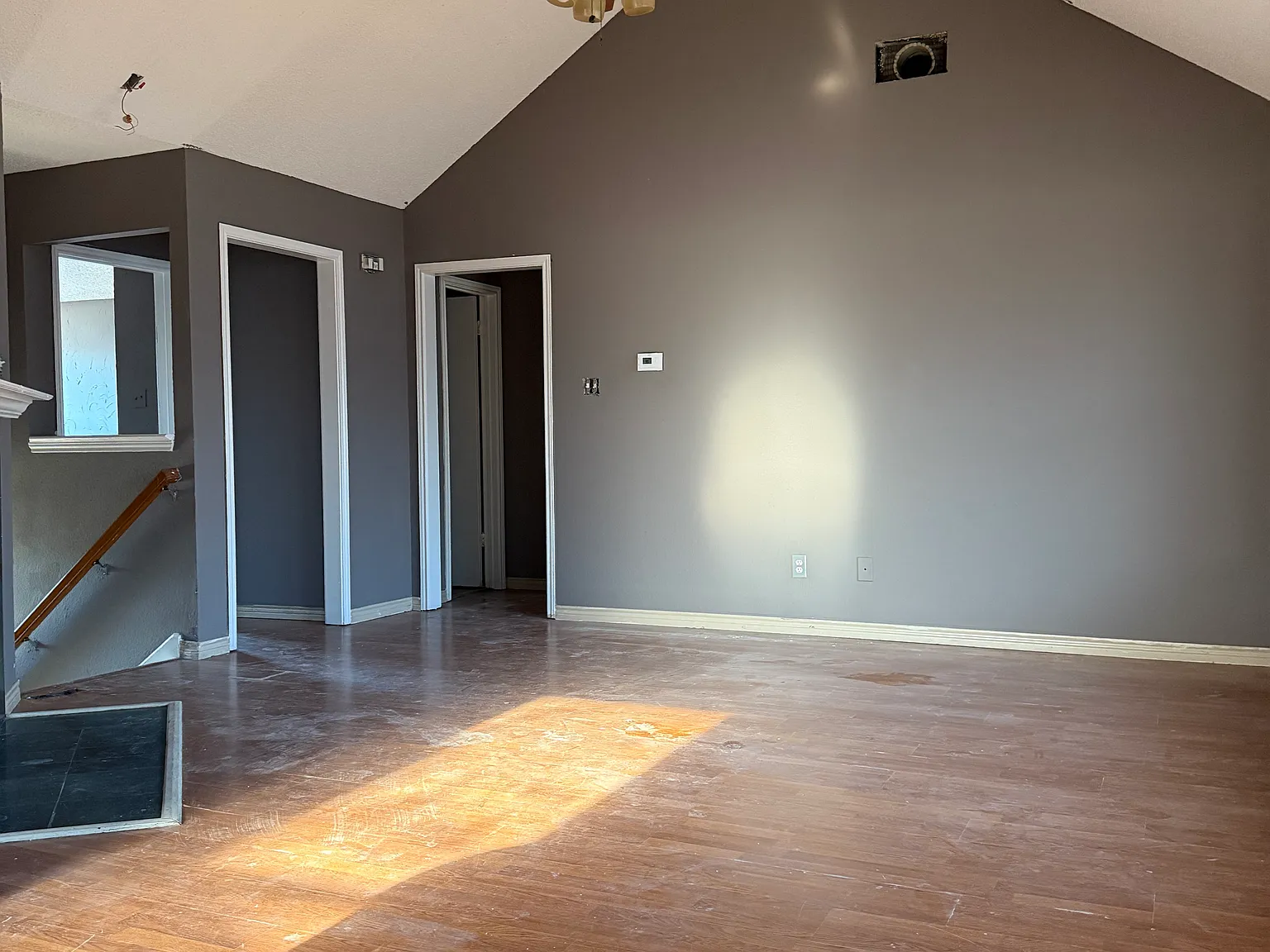 4 bed, 2016 sqft, $2,450 — Photo 4