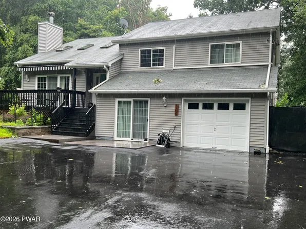 166 Heather Hill Rd, Dingmans Ferry, PA 18328
