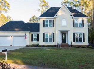 1001 Newmarket Ct, Fayetteville, NC 28304