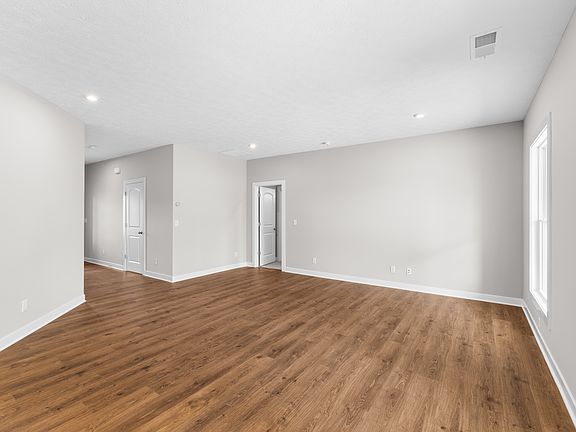 5th image of 983 Onyx Ln Lot 83