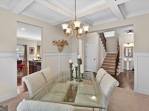 4th image of 5365 Rialto Way