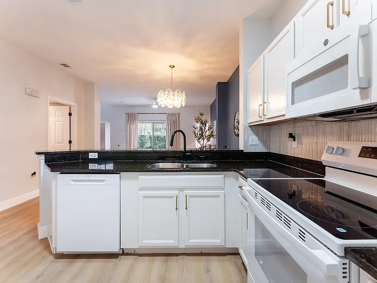 2788 Sun Key Pl — Photo 33