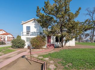 1084 E San Joaquin Ave, Tulare, CA 93274