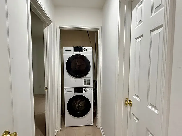 4900 Overland Ave #178 — Photo 5