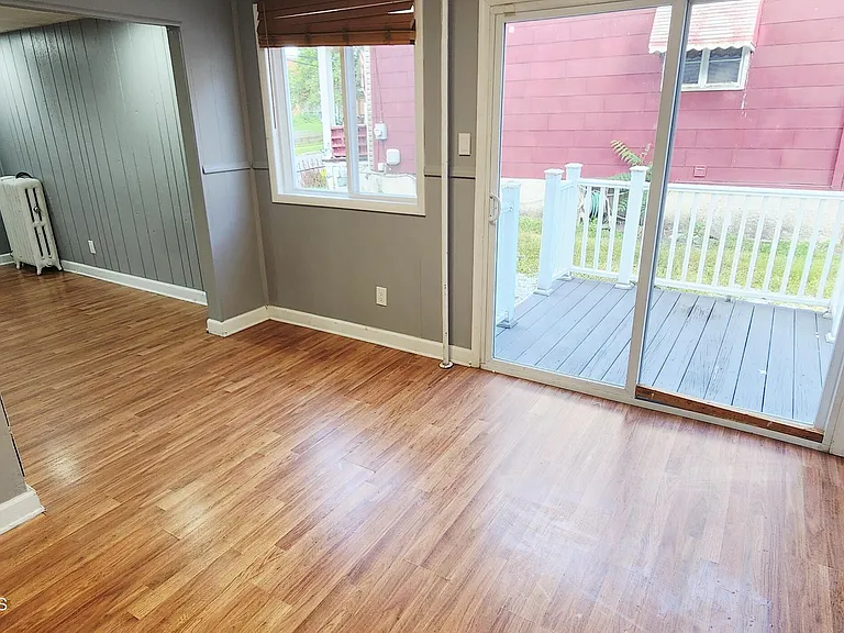 110 Ash St — Photo 7