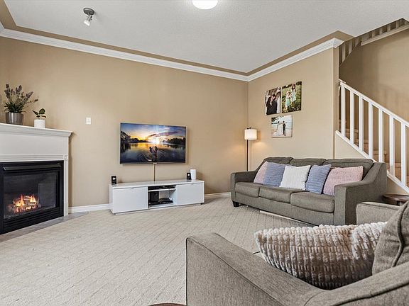 5th image of 46360 Valleyview Rd #114