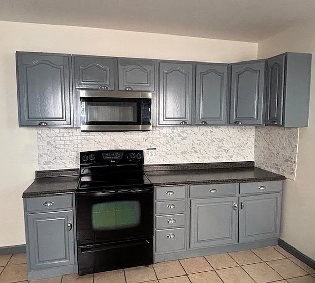 19 Topliff St #2 — Photo 2